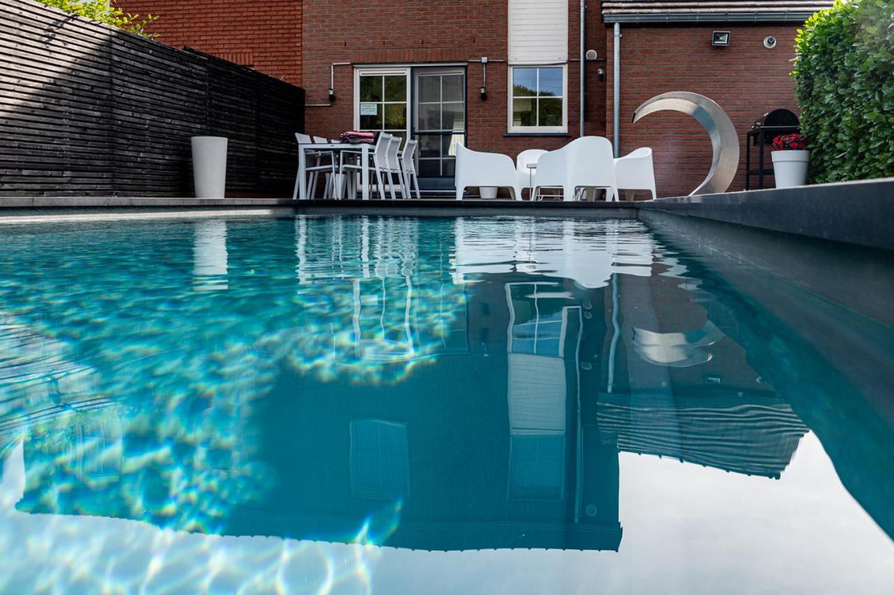 Chez Sabine Et Eric Maison Pour 6 Personnes Avec Piscine Chauffee Andenne Ngoại thất bức ảnh